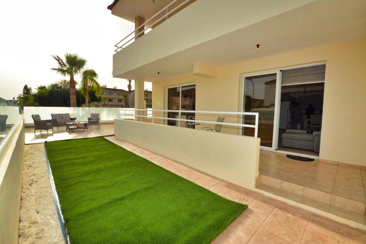 Nissi Martha Apartment Ayía Nápa Extérieur photo